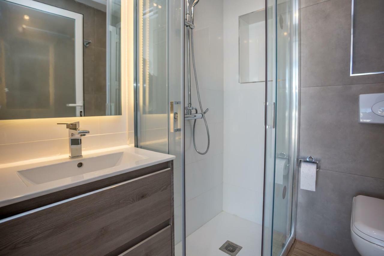 Luxury Villa Marbella With Nice Garden, Pool And Jacuzzi By Varenso Holidays Kültér fotó